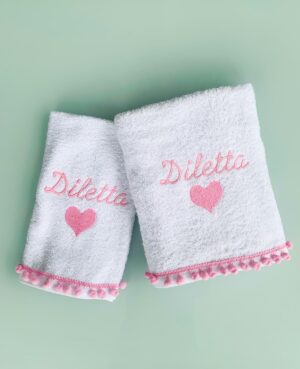 Set Asciugamani Personalizzati Cuoricino Rosa e PonPon