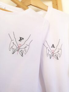 MAGLIA MEZZE MANICHE RICAMATA PERSONALIZZATA IDEA REGALO SAN VALENTINO COPPIA